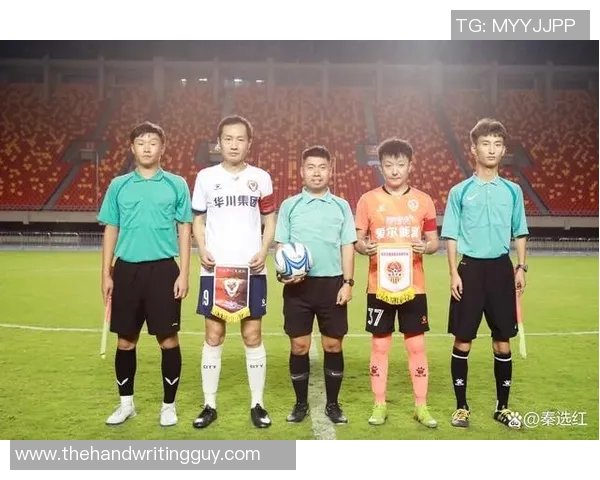 中韩足球明星赛在上海激情开赛球迷共庆友谊与竞技的盛宴