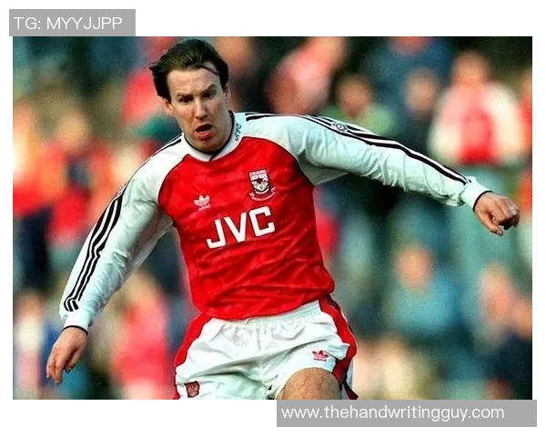 从贫困中崛起的足球明星们的奋斗故事与人生启示