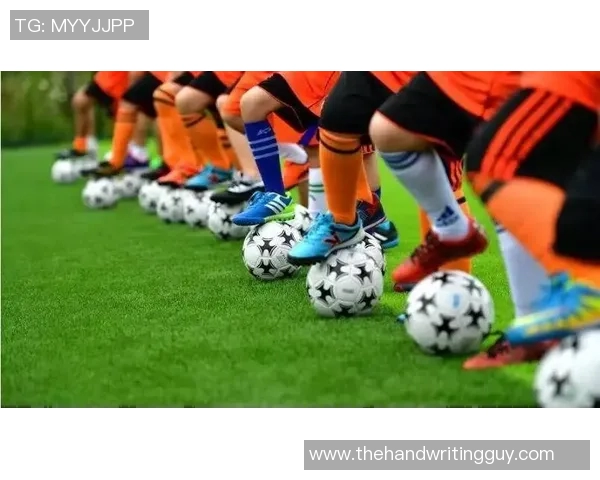 儿童足球明星模型玩具助力小朋友梦想成真快乐成长的最佳伙伴