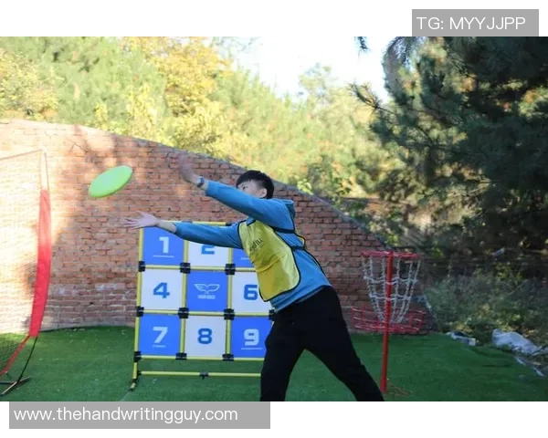 飞盘战术：杭州飞盘队的阵地战体系